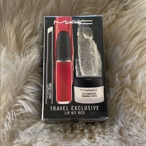 LAST CHANCE!! MAC travel lip kit in Red